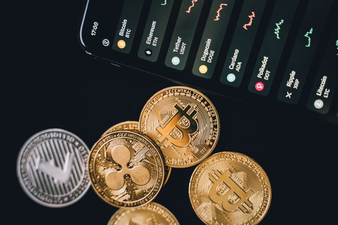 Bitcoin Nears $72,000 as Altcoins Surge and Short Sellers Lose $3 Billion